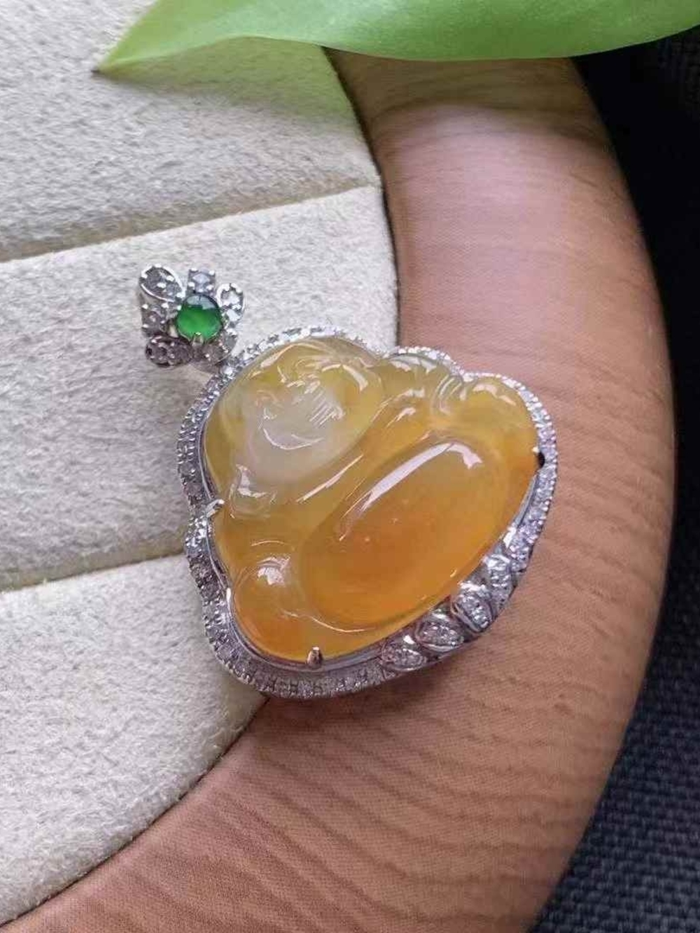 Yellow Jade Mini Buddha Pendant Necklace with Silver 18k Gold Clasp Cerified